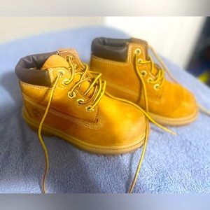 Toddler Timberland Boots 8c good condition